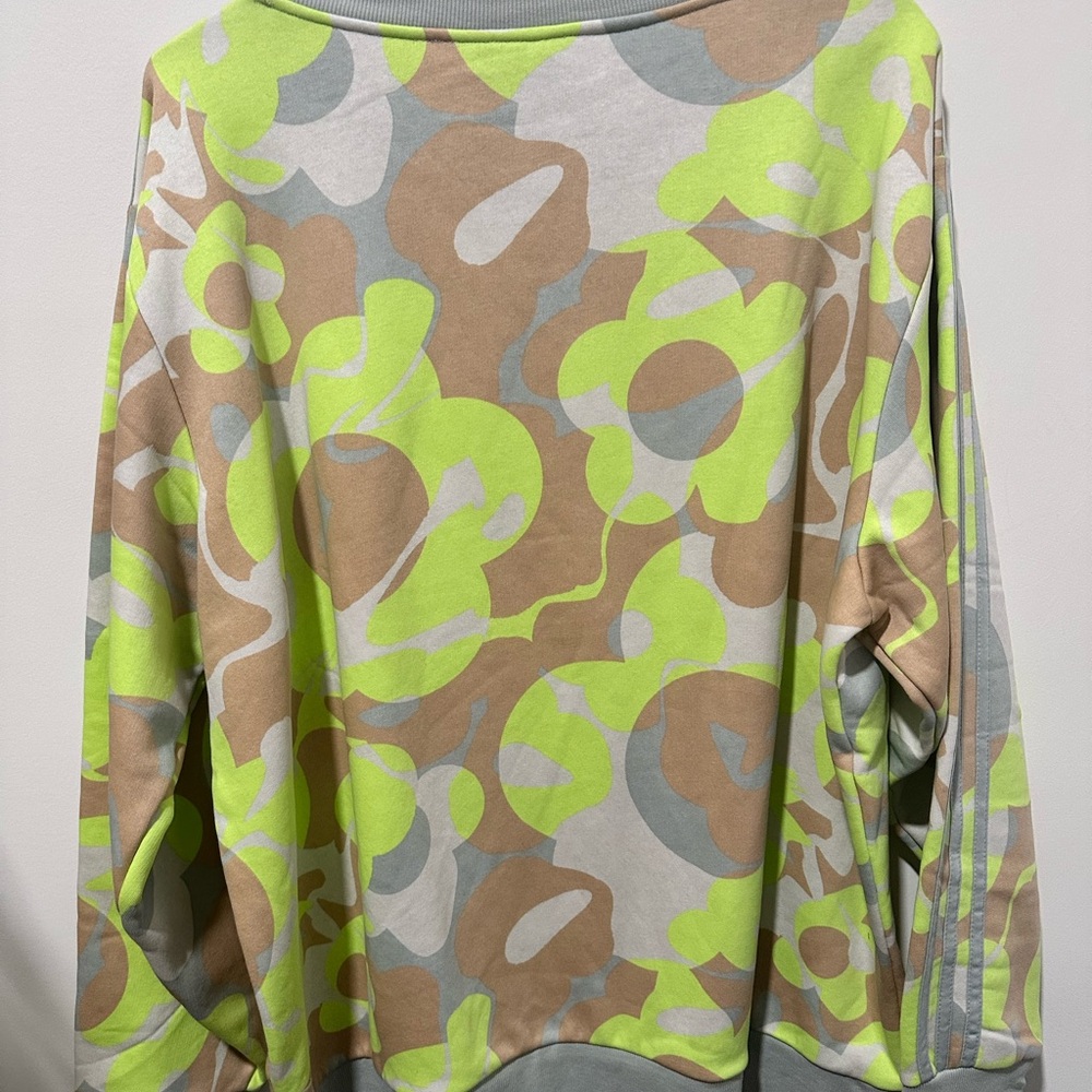 NWT Adidas Woman’s  fleece Sweater - Green and Tan - Picture 5 of 6